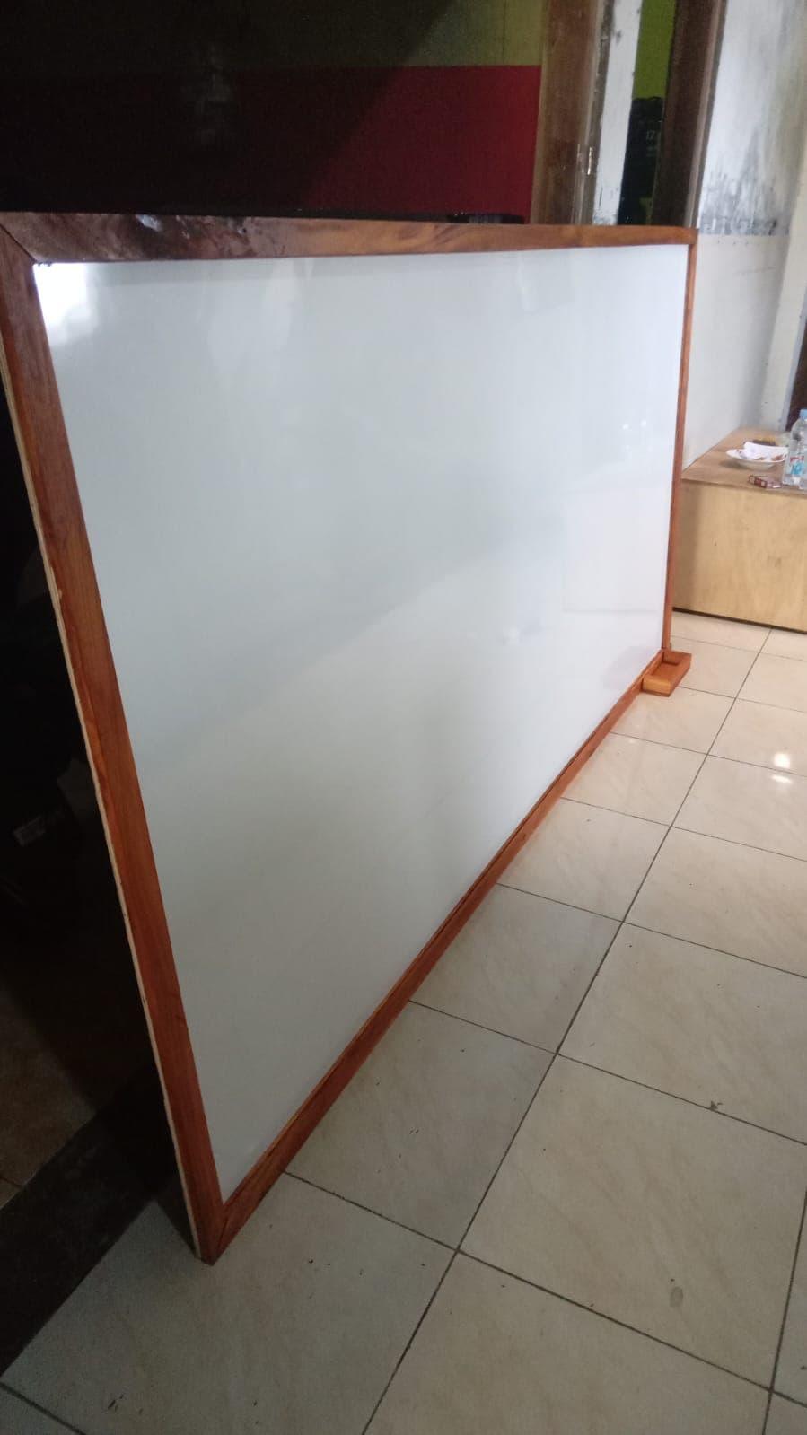 Area produksi papan tulis Anugrah Putra Mandiri